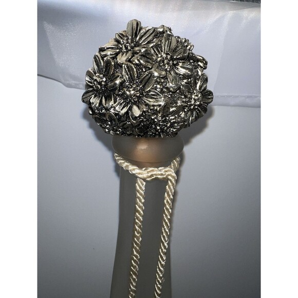 VIA VENETO ITALY milky Decanter bottle Silver Flower Cork Stopper Vintage - Picture 2 of 10